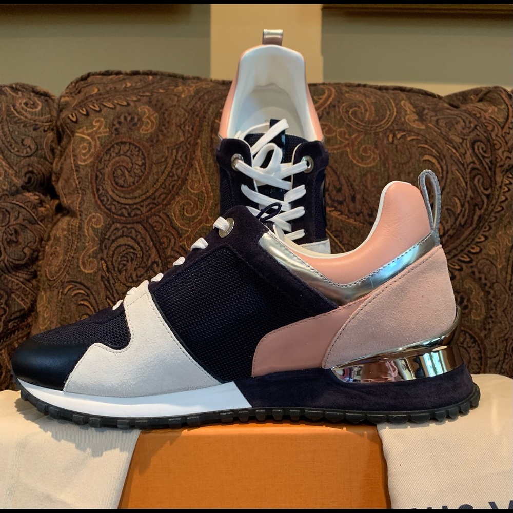 Like New Authentic Louis Vuitton Run Away Sneakers - Picture 4 of 16